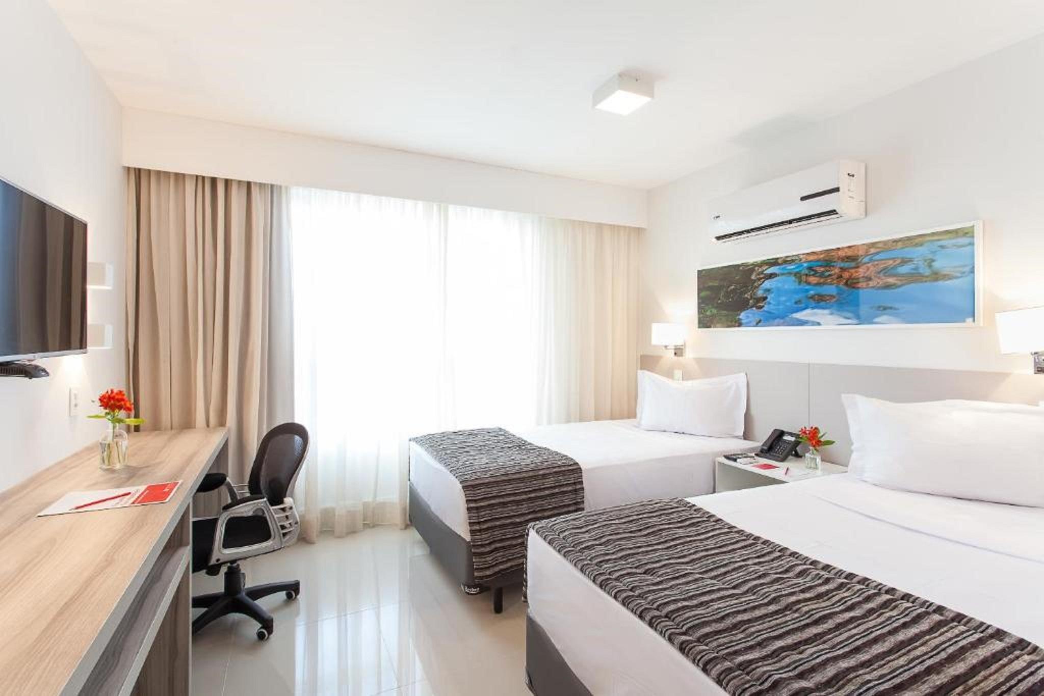 Ramada Hotel & Suites Campos Pelinca Campos dos Goytacazes Esterno foto