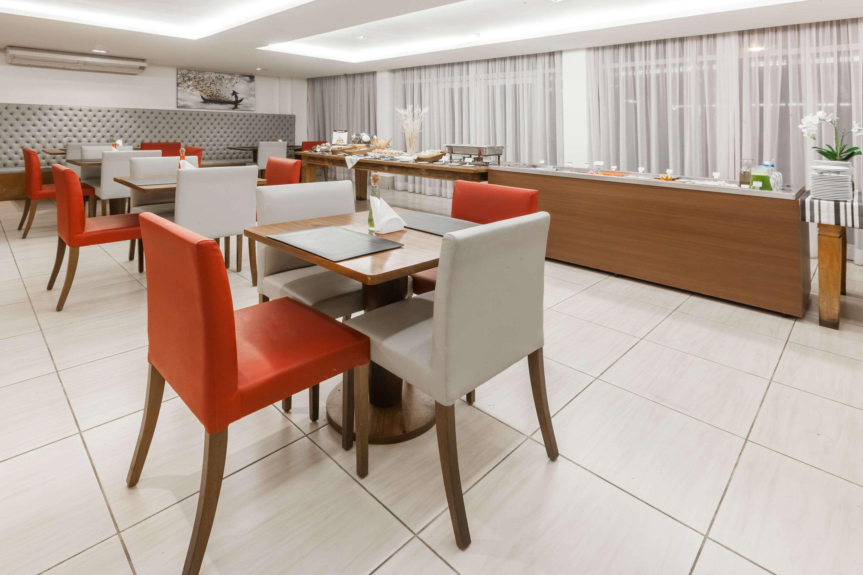 Ramada Hotel & Suites Campos Pelinca Campos dos Goytacazes Esterno foto