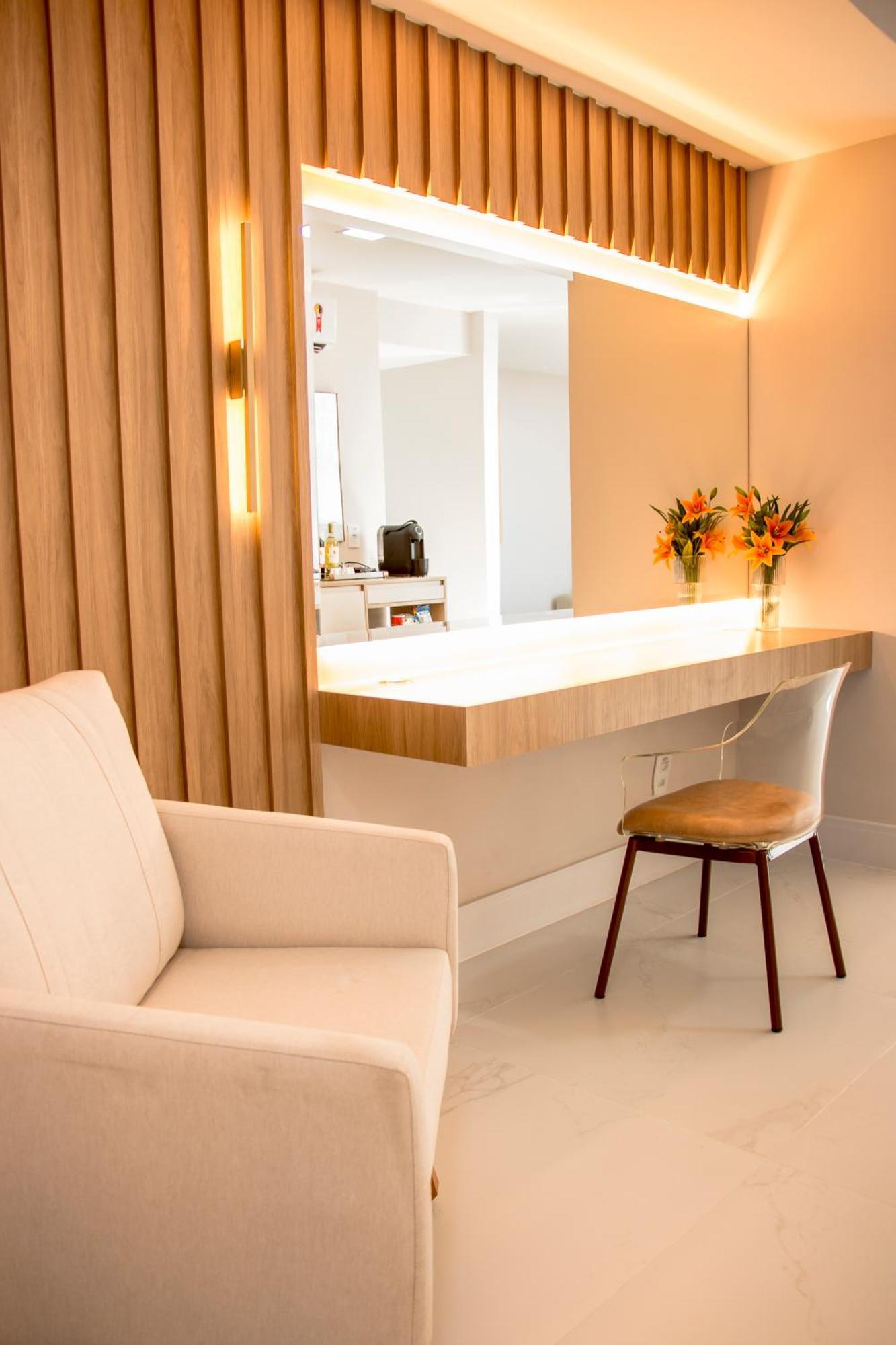 Ramada Hotel & Suites Campos Pelinca Campos dos Goytacazes Esterno foto